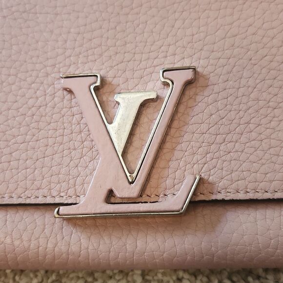 Louis Vuitton Taurillon Capucines Wallet - Picture 2 of 12